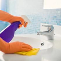 Kako pravilno očistiti kopalniško - kuhinjsko armaturo in odstraniti vodni kamen