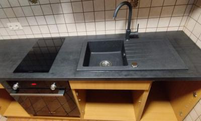 Menjava kuhinjskega pulta, korita, kuhalne plošče, pečice